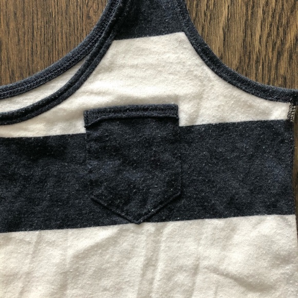 4/$20☀️Abercrombie Striped Tank - Picture 2 of 6